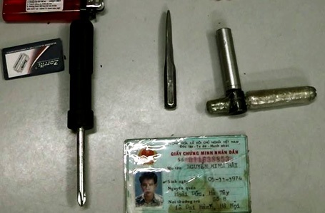 Hà Nội: Mang xe trộm cắp đi bán, đụng ngay 141 - 2 Đồ nghề phá khóa được phát hiện trên người Hải.