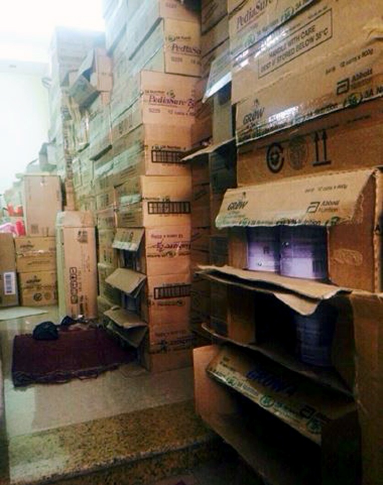 Hà Nội: Thu giữ gần 4.000 lon sữa nhập khẩu không có hóa đơn - 1 Số sữa bị cơ quan chức năng thu giữ.