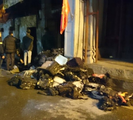 Hà Nội: Bà hỏa suýt "ghé thăm" đền Bà Kiệu - 2 Người dân đã kịp thời phát hiện và báo cháy
