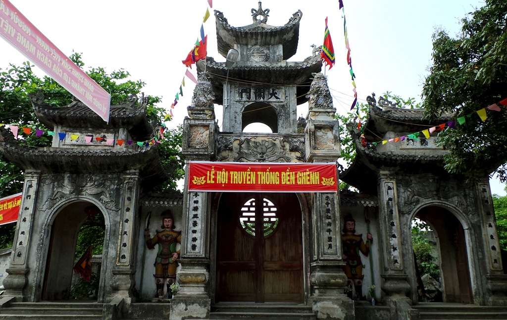 Về đền thờ Mẫu Nguyên phi Ỷ Lan tại nguyên quán - 1 Về đền thờ Mẫu Nguyên phi Ỷ Lan tại nguyên quán