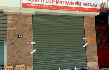 Trụ sở công ty bà H. làm Giám đốc được niêm phong phục vụ công tác điều tra.