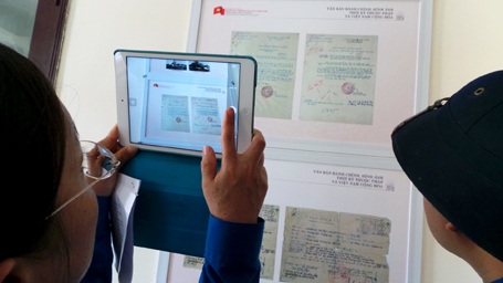 Ghi lại những hình ảnh về bằng chứng chủ quyền
biển đảo của Việt Nam.