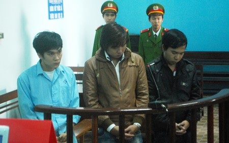 Hỗn chiến tại bệnh viện, lãnh 7 năm tù - 1