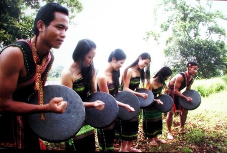 “Tây Nguyên vào hội” - 32 “Tây Nguyên vào hội” - 32