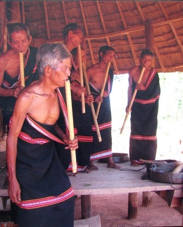 “Tây Nguyên vào hội” - 40 “Tây Nguyên vào hội” - 40