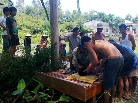 Một học sinh lớp 8 chết đuối ở hố nước công trình - 2 Một học sinh lớp 8 chết đuối ở hố nước công trình - 2