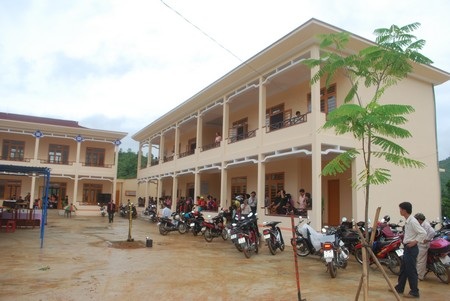 Tập đoàn Dầu khí VN xây trường tặng học sinh huyện vùng cao Đông Giang - 1 Tập đoàn Dầu khí VN xây trường tặng học sinh huyện vùng cao Đông Giang - 1