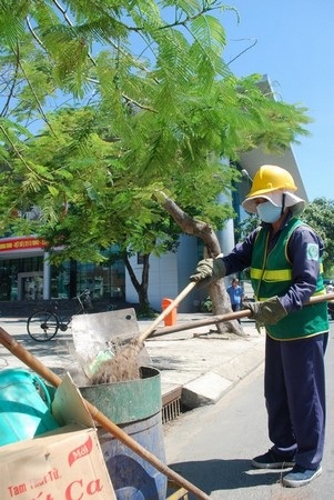 Công nhân vệ sinh Đà Nẵng được hỗ trợ 800 ngàn đồng/người để ăn tết