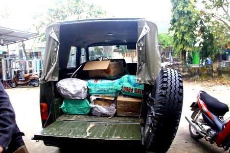 Đối tượng Thái Viết Trí và số cynua bị bắt giữ. Ảnh: B.B.