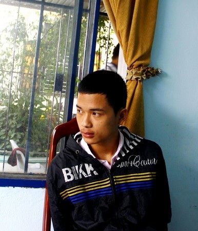 Đối tượng Thái Viết Trí và số cynua bị bắt giữ. Ảnh: B.B.