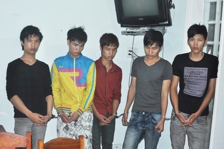 Truy nóng nhóm sinh viên chém người dã man