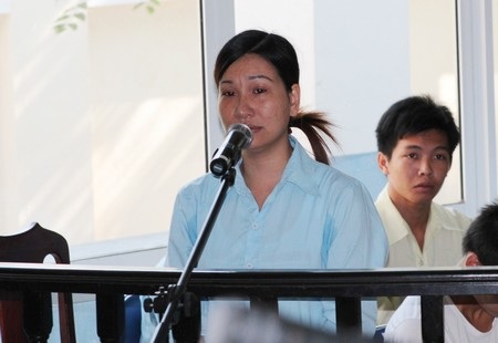 Nữ tiếp thị bia kiêm bán ma túy