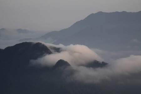 Ngắm Bà Nà trong buổi bình minh