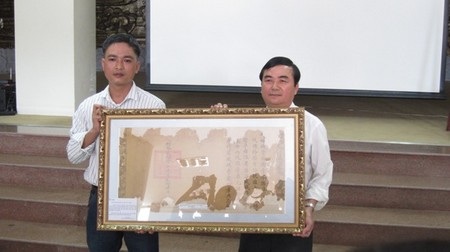 Bảo tàng Đà Nẵng đón nhận bức sắc phong quý về thành Điện Hải