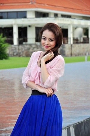 Jenifer Phạm cùng quý tử dạo biển Đà Nẵng - 30 Ở góc ảnh nào Jenifer Phạm cũng toát lên vẻ đẹp