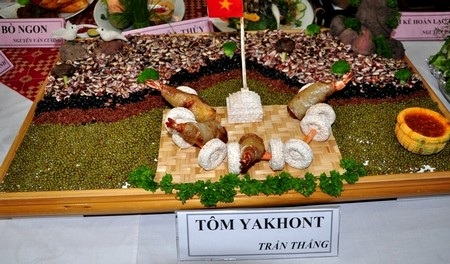18 đầu bếp tranh tài nấu món ăn ngon - 11 Món song long tranh châu