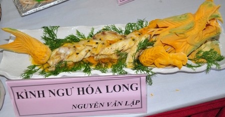 18 đầu bếp tranh tài nấu món ăn ngon - 9 Món song long tranh châu