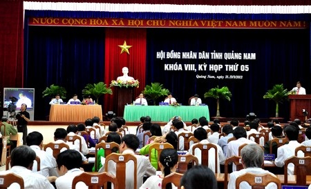 Cử tri bức xúc về tái định cư và ô nhiễm môi trường - 1 HĐND tỉnh Quảng Nam khóa VIII kỳ họp lần thứ 5 diễn ra trong hai ngày 18-19/9