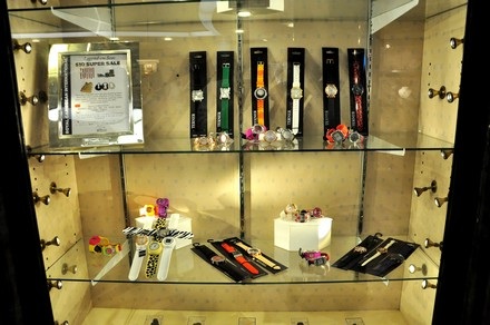 Các loại đồng hồ và đồ trang sức của các hãng nổi tiếng trên thế giới