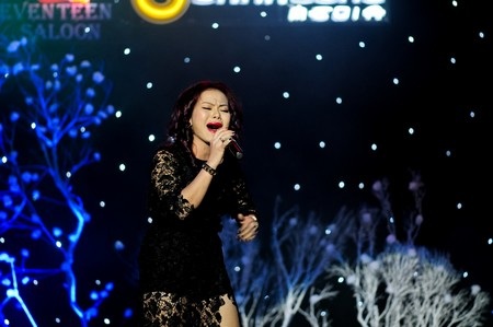 Hoài Linh chọc cười khán giả Đà Nẵng với vở hài Hoang Tưởng - 13 Hải Yến Idol