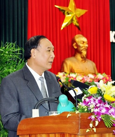 Giám đốc Sở Y tế: Người dân Đà Nẵng nên yên tâm về thực phẩm tươi sống - 1 Giám đốc Sở Y tế Đà Nẵng Phạm Hùng Chiến trả lời chất vấn đại biểu