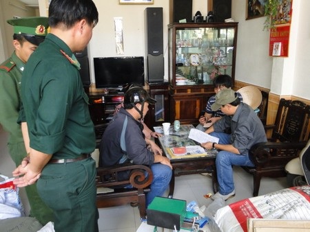 Bắt một lượng lớn bột ngọt giả