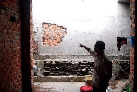 Hàng trăm dân bao vây nhà máy gây ô nhiễm, TGĐ nói lời xin lỗi 