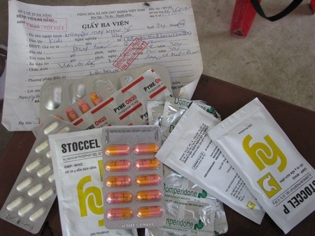 Một cô gái trẻ bị “lão hóa” vì không tìm ra căn bệnh nan y