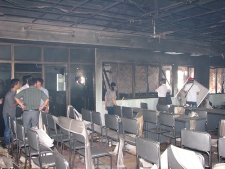 Bà hỏa thiêu rụi hội trường rộng trên 200m2