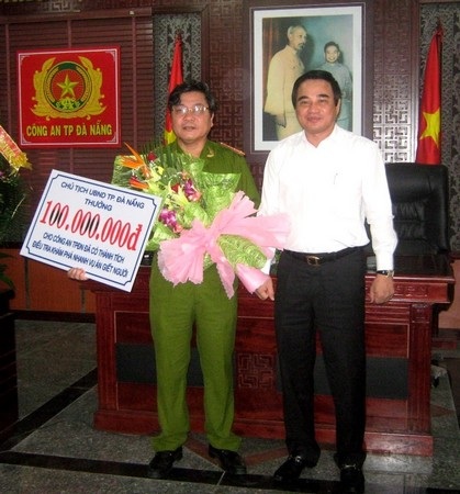 Thưởng nóng 100 triệu cho lực lượng Công an vì thành tích phá án