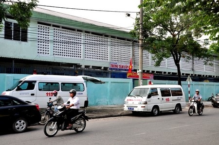 Đảm bảo cấp cứu kịp thời cho người dân trong dịp tết - 1 Một trạm cấp cứu được đặt ngay tại Bệnh viện Đa khoa Đà Nẵng phục vụ cho quận Hải Châu và Thanh Khê
