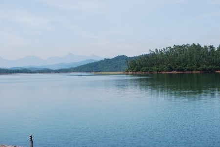 Hai cha con chết đuối trên hồ Phú Ninh - 1 Khu vực lòng hồ Phú Ninh