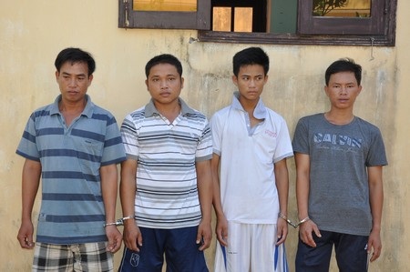 Các đối tượng (từ trái qua): Là, Huy, Cảnh, Tuấn