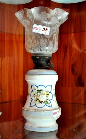 Hàng trăm chiếc đèn, không cái nào giống cái nào