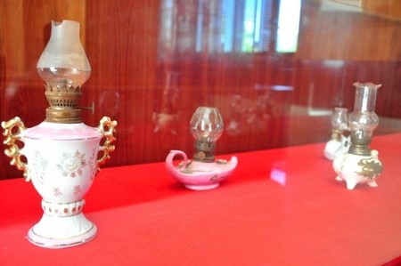 Hàng trăm chiếc đèn, không cái nào giống cái nào