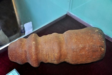 Linga gốm thuộc văn hóa Óc Eo cách ngày nay 2.000 năm