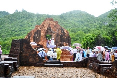 Bảo vệ Di sản trước nguy cơ bị hủy hoại