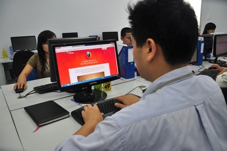 Công chức sẽ tự đánh giá mình trước khi cấp trên đánh giá - 2 Công chức sẽ tự đánh giá mình qua phần mềm trước khi lãnh đạo đánh giá. (Ảnh minh họa)