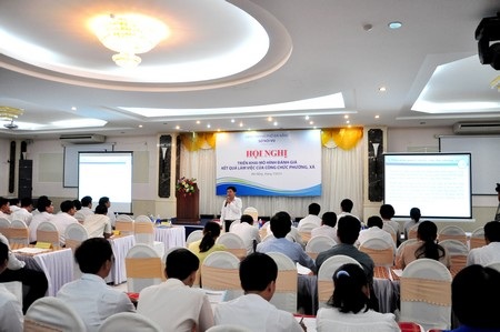 Cán bộ phường, xã được tập huấn về công tác đánh giá kết quả làm việc sáng 16/7