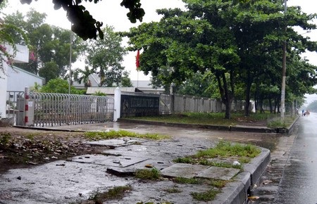 Thanh tra làm việc với công ty ép công nhân tăng ca đến ngất xỉu - 1 Trụ sở