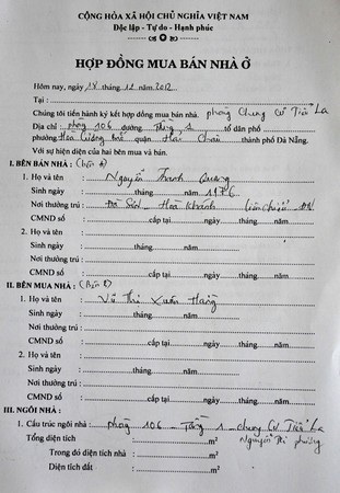 Bản hợp đồng mua bán chung cư mà Quang đã ký bán cho những người nhẹ dạ, cả tin