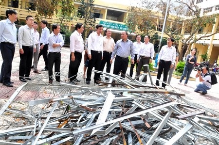 Phó Thủ tướng chỉ đạo khắc phục hậu quả bão số 11