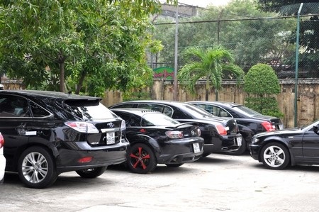 Một số xe ô tô hạng sang bị tạm giữ tại Công an TP Đà Nẵng