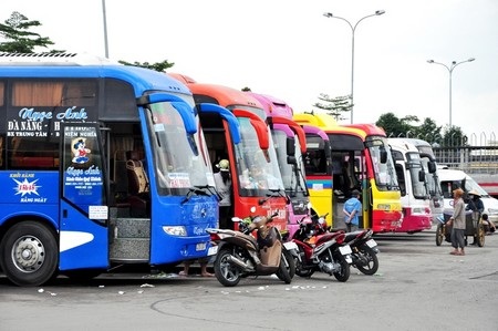 Đà Nẵng: Vé xe Tết tăng giá 50% - 1 Các đơn vị vận tải cam kết đủ xe phục vụ khách từ Đà Nẵng đi các tuyến trong dịp Tết