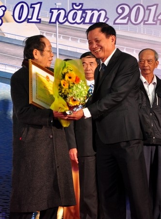 Gần 6.000 người là các Bí thư, tổ trưởng dân phố và trưởng thôn nghe Bí thư Đà Nẵng nói chuyện