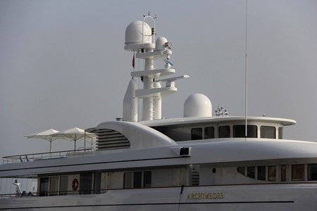 Siêu du thuyền trị giá hàng chục triệu USD