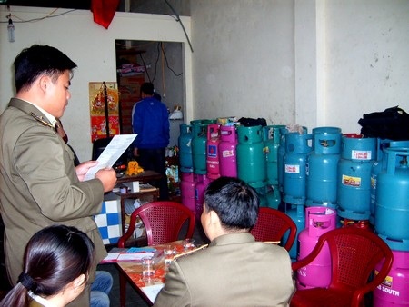 Cơ quan QLTT Đà Nẵng kiểm tra đơn vị vi phạm