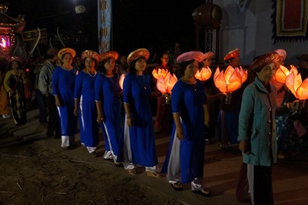 Người dân địa phương rất thành kính đối với công ơn của Bà