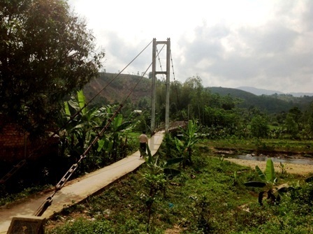 Hầu hết những câu cầu treo đều đã xuống cấp