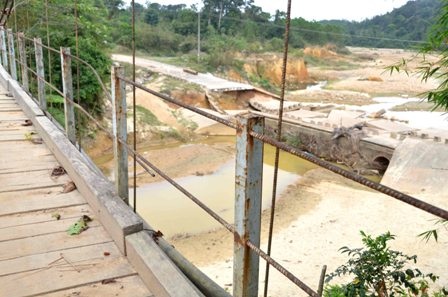 Xuống cấp nặng